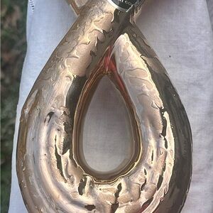 Vintage Hollywood Regency Savoy Hand Decorated 24 Kt Weeping Bright Gold Vase